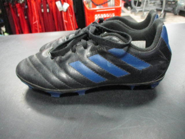 Load image into Gallery viewer, Used Adidas Firm Ground Size 2.5 Soccer Cleats
