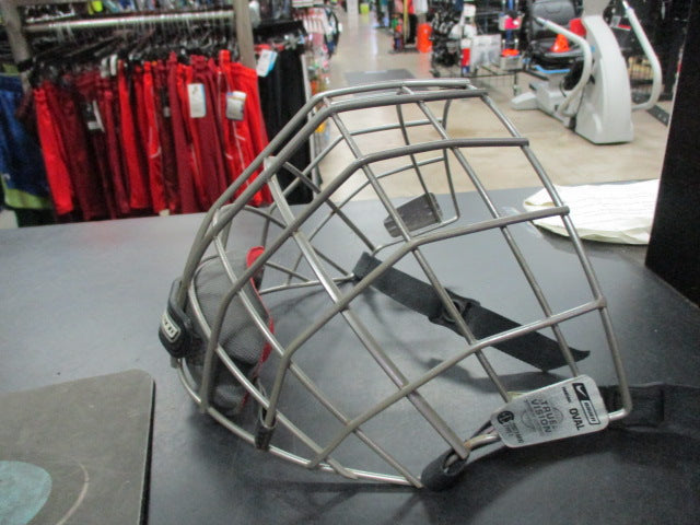 Load image into Gallery viewer, Used Nike Bauer 8500 Hockey Face Mask
