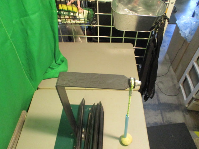 Load image into Gallery viewer, Used Rare Antique Golf Practice Machine Golf Swing Trainer
