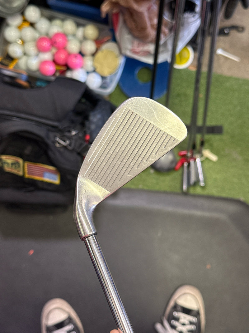 Load image into Gallery viewer, Vintage Callaway S2H2 Pat Pending Right Hand 8pc Iron Set
