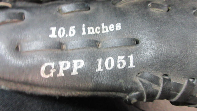 Load image into Gallery viewer, Used Mizuno Power Close 10.5&quot; Leather Glove - RHT

