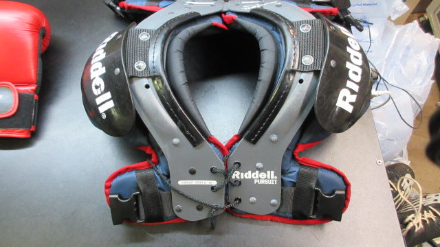 Load image into Gallery viewer, Used Riddell Pursuit 11&quot;-12&quot; Youth Small Football Shoulder Pads
