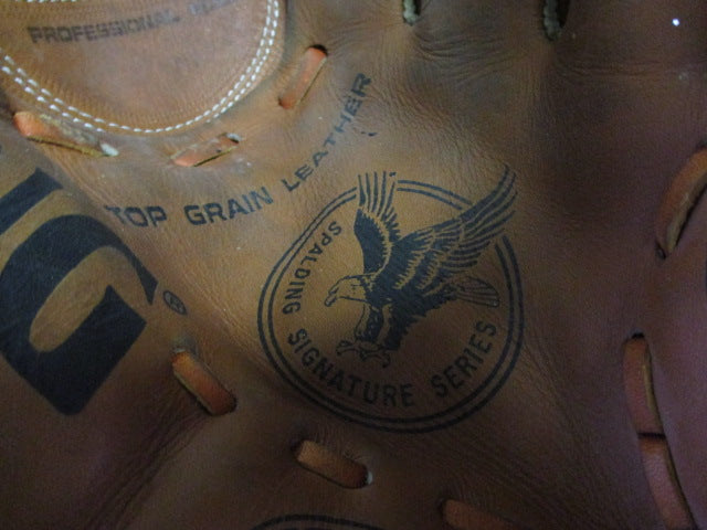 Load image into Gallery viewer, Used Spalding Signature Series Vintage Baseball Glove
