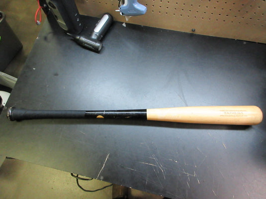Used Victus Pro Reserve Maple 32 TATIS21 Wood Bat