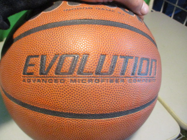 Load image into Gallery viewer, Used Wilson Evolution Indoor Game Ball
