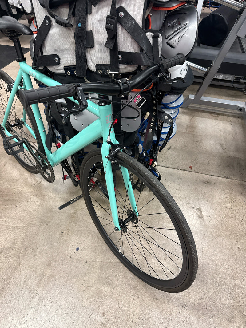 Load image into Gallery viewer, Used 6KU Fixie Road Bike 55cm
