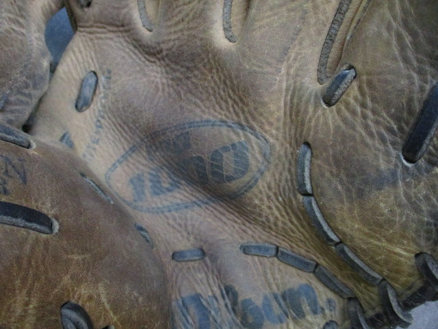 Load image into Gallery viewer, Used Wilson A1000 11"  Leather Glove - RHT
