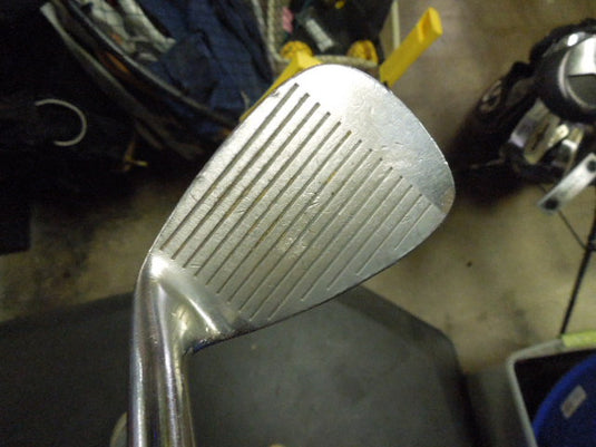 Vintage Walter Hagen Ultra 8pc Right Hand Iron Set 2-5 7-9 Irons and P Wedge