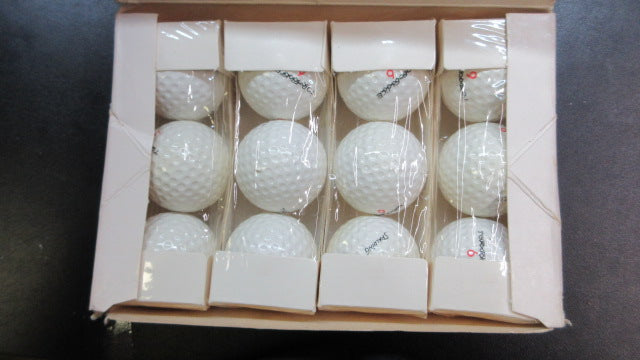 Load image into Gallery viewer, Vintage Spalding Questor 1 Dozen Golf Balls

