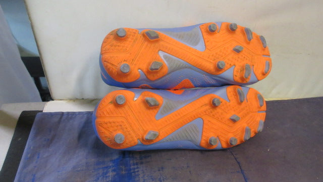 Load image into Gallery viewer, Used Puma Future Play Soccer Cleats Youth Size 3
