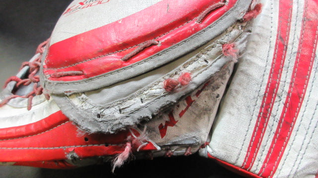 Load image into Gallery viewer, Used CCM Extreme Flex 400 Goalie Catch Glove - Intermediate
