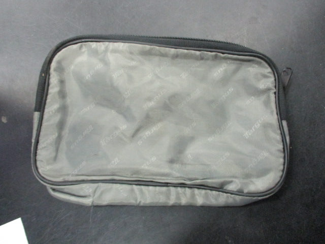 Load image into Gallery viewer, Used Targus Small Bag
