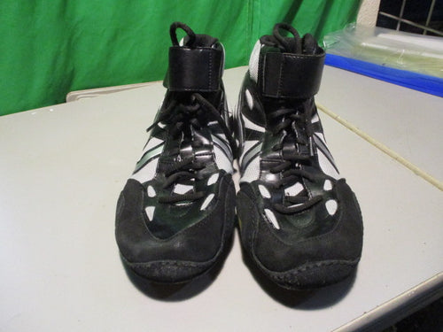 Used Matman Size Adult 11 Wrestling shoes