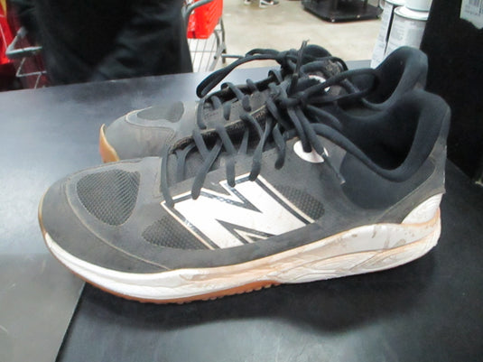 Used New Balance Fresh Foam Size 10.5 Turf Baseball Shoes