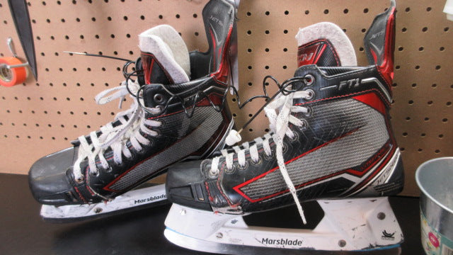 Load image into Gallery viewer, Used CCM Jetspeed FT1 Hockey Skates - Size 8.5
