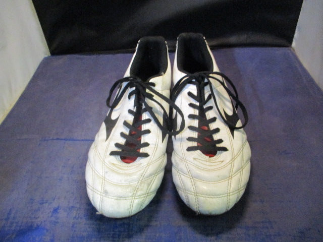 Load image into Gallery viewer, Used Mizuno Monarcida Cleats Adult Size 9 - no metal spikes
