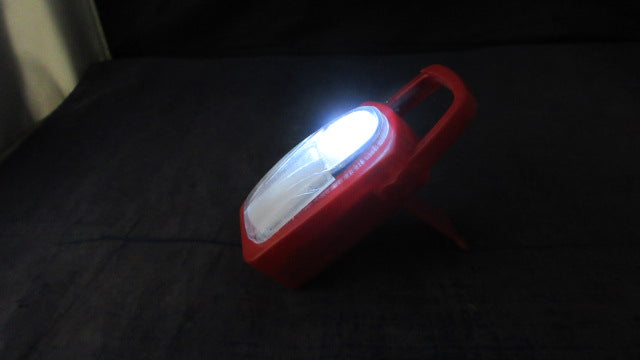 Load image into Gallery viewer, Used Carabiner Flashlight - cracked cover
