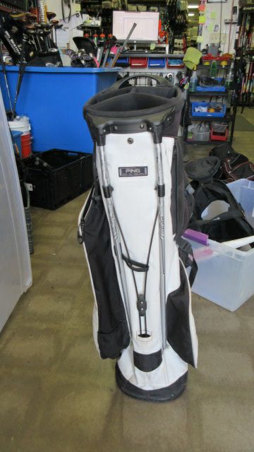 Load image into Gallery viewer, Used Ping E2 Enhanced Ergonomics Golf Stand Bag w/ Carry Strap - wear
