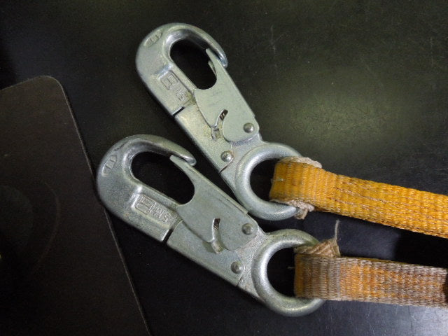 Load image into Gallery viewer, Vintage Miller Safety SoftSpot Impact Absorbing Lanyard with 5g Clip Ins
