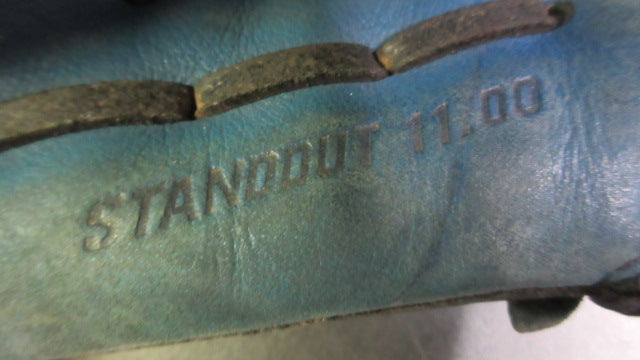 Load image into Gallery viewer, Used Nike Stand Out 11&quot; Baseball Glove
