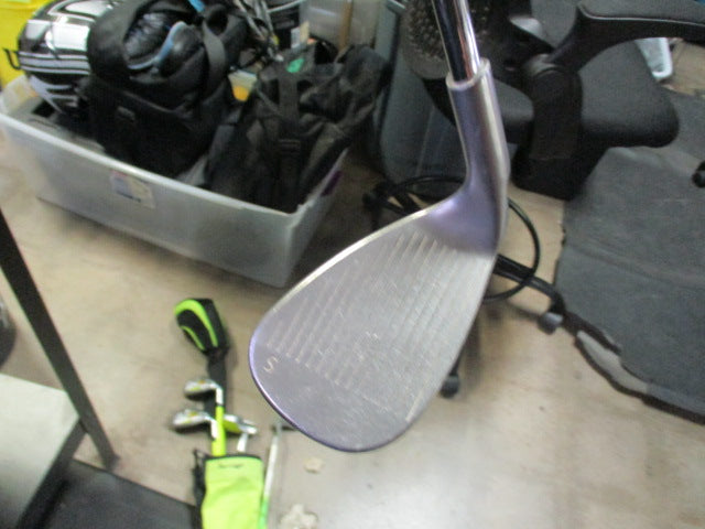 Load image into Gallery viewer, Used Ping G30 Yellow Dot RH Sand Wedge
