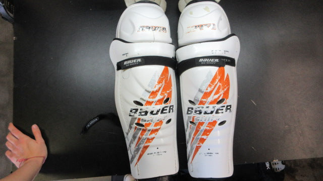 Load image into Gallery viewer, Used Bauer SG Shift Hockey Shin Guards - 17"
