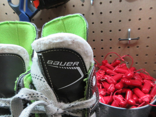 Used Bauer XL5 Hockey Skates - Size 3