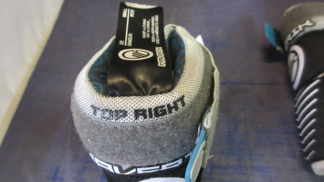 Load image into Gallery viewer, Maverik Charger Arm Pads Youth Size Small - Like New
