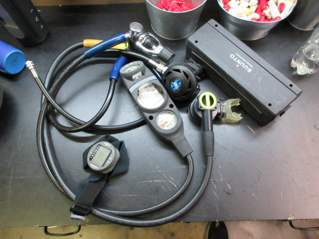 Load image into Gallery viewer, Used Scubapro 6200 B Dual Stage Regulator With Computer
