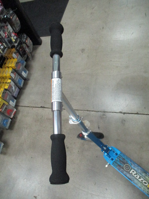 Used Razor A5 Lux Kick Scooter W/ Kick Stand