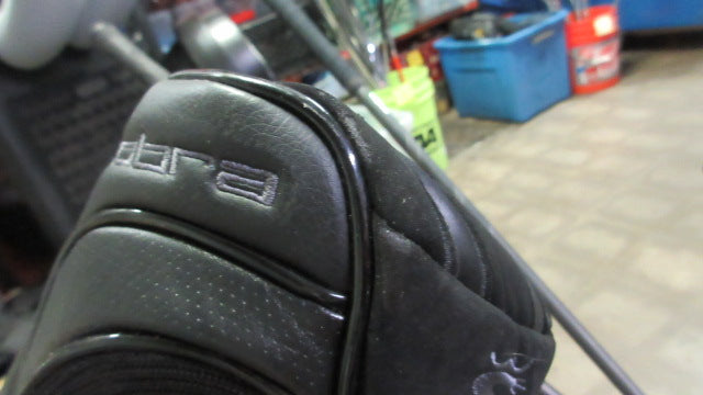 Load image into Gallery viewer, Used Cobra Long Tom 10 Deg/4ft Driver W/ Head Cover -RH- wear
