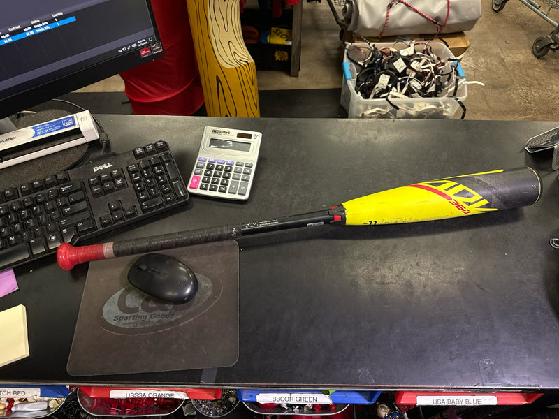 Load image into Gallery viewer, Heavy Use Easton ADV 360 USA Baseball Bat 30 in 19 oz -11
