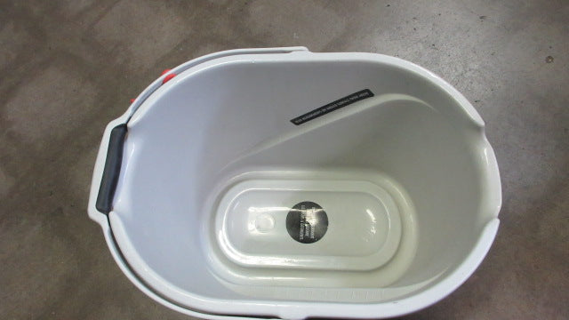 Load image into Gallery viewer, Used Oxo Good Grips Angled Measuring Bucket
