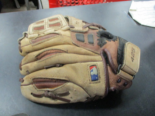 Used Wilson EZ Catch Tee Ball Glove RHT 10
