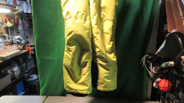 Load image into Gallery viewer, Used Youth Crivit Snow Pants w/ Suspenders Size 2-4 Black imperfections back of
