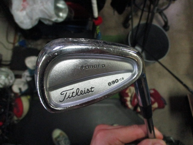 Load image into Gallery viewer, Used Titleist 690.CB Forged Right Hand 9 Iron
