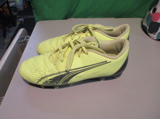 Used Puma Ultra Size 4C Soocer Cleats