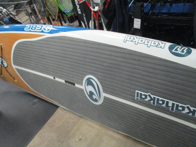 Load image into Gallery viewer, Used CBC Kahakai 11FT Hard Shell Paddle Board - Broken Fin, Dent

