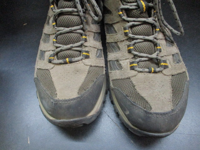 Load image into Gallery viewer, Used Columbia Crestwood Mid Waterproof Hiking Boots - Size 8.5

