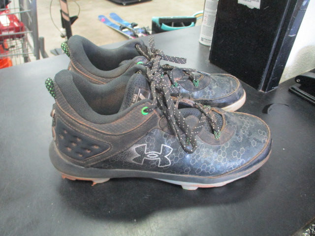 Load image into Gallery viewer, Under Armour Harper 8 Mid RM Size 5y Baseball Cleats
