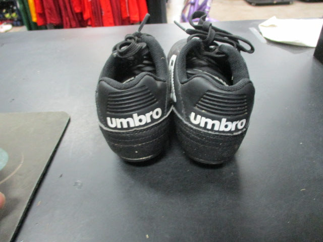 Load image into Gallery viewer, Used Umbro Size Youth 12 Soccer Cleats
