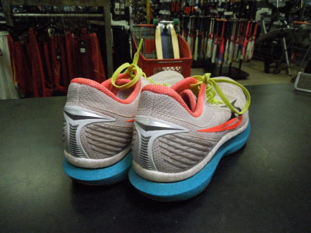 Load image into Gallery viewer, Used Saucony Endorphin Speed 2 Running Shoes Size 12
