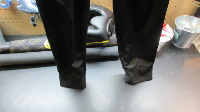 Load image into Gallery viewer, Used Amazon Essentials Sweatpants - Size Small

