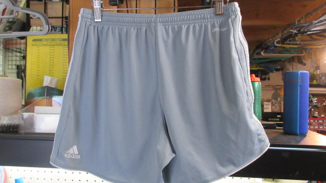 Load image into Gallery viewer, Used Adidas Soccer Shorts - Size Medium
