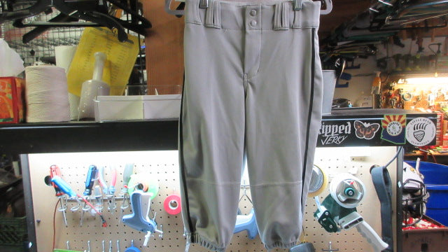 Load image into Gallery viewer, Used Wire2Wire Elastic Bottom Baseball Pants - Size Youth Medium
