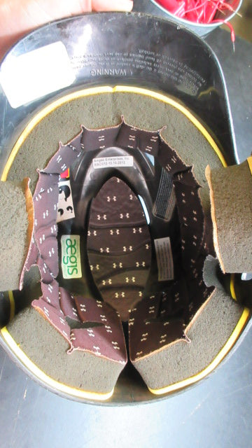 Load image into Gallery viewer, Used Under Armour Batting Helmet - Size 6 1/2" - 7 3/4"
