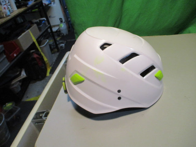 Load image into Gallery viewer, Used Edelrid Zodiac Size 54-62CM Climbing Helmet
