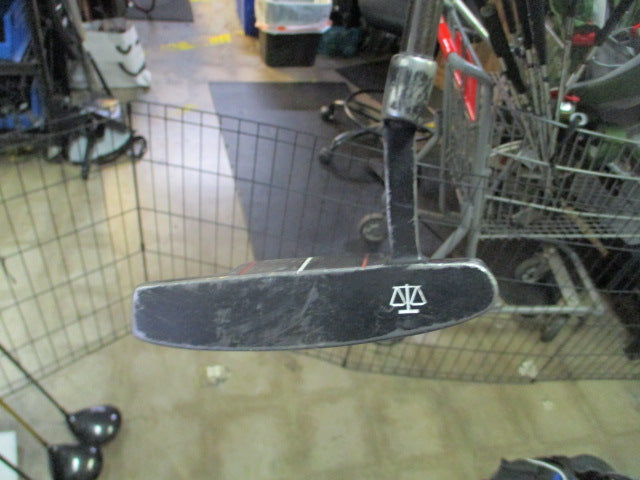 Load image into Gallery viewer, Used Daiwa GC 6512 Right Hand Putter (NEEDS GRIP)
