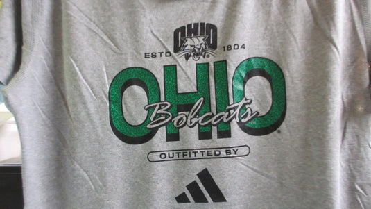 Adidas Ohio University Bobcats T-shirt - Size Medium