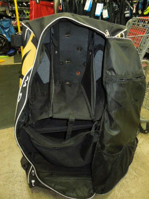 Load image into Gallery viewer, Heavy Use Grit HTFX Hockey Tower Equitment Bag
